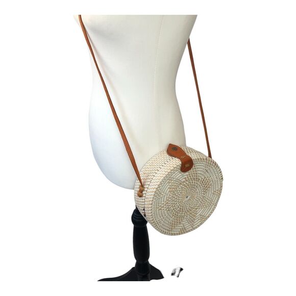 Yik Fung Handbags - Yik Fung Round Rattan Cross‎ Body Beachy Boho Shoulder Handbag